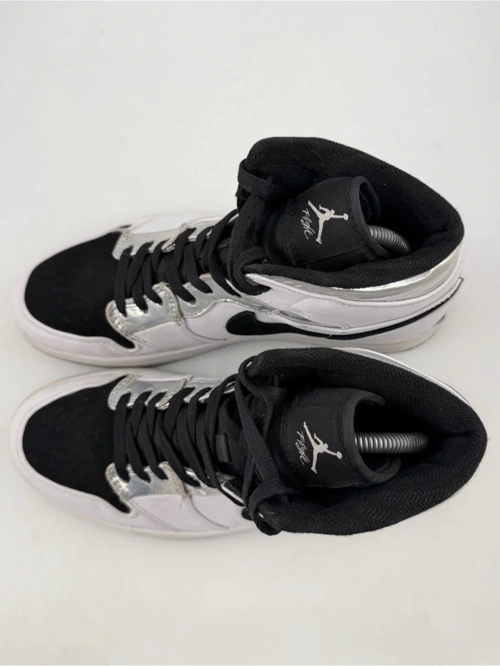 Nike Men’s Air Jordan 1 Mid-SZ 8- White Black Leather Basketball Shoes Sneakers